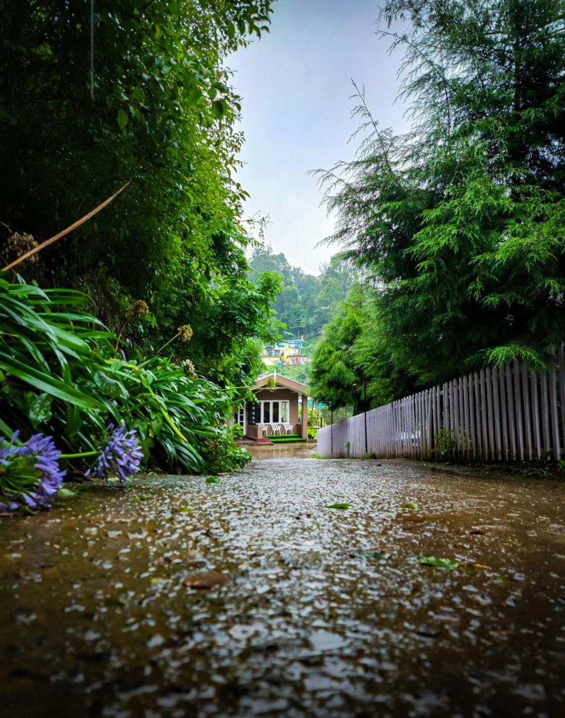 Woodhouse Hotel Ooty Exterior photo